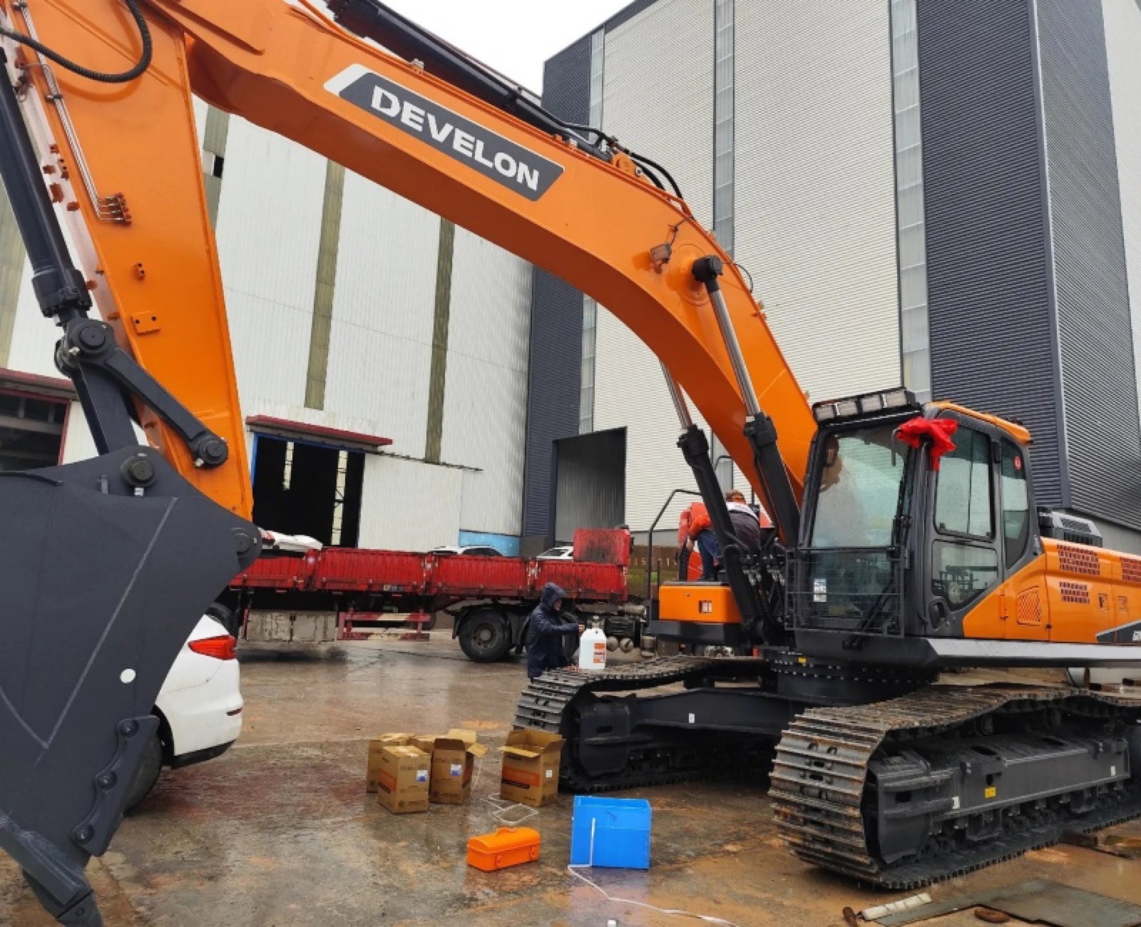Doosan DX380 used excavator 0 photo 3