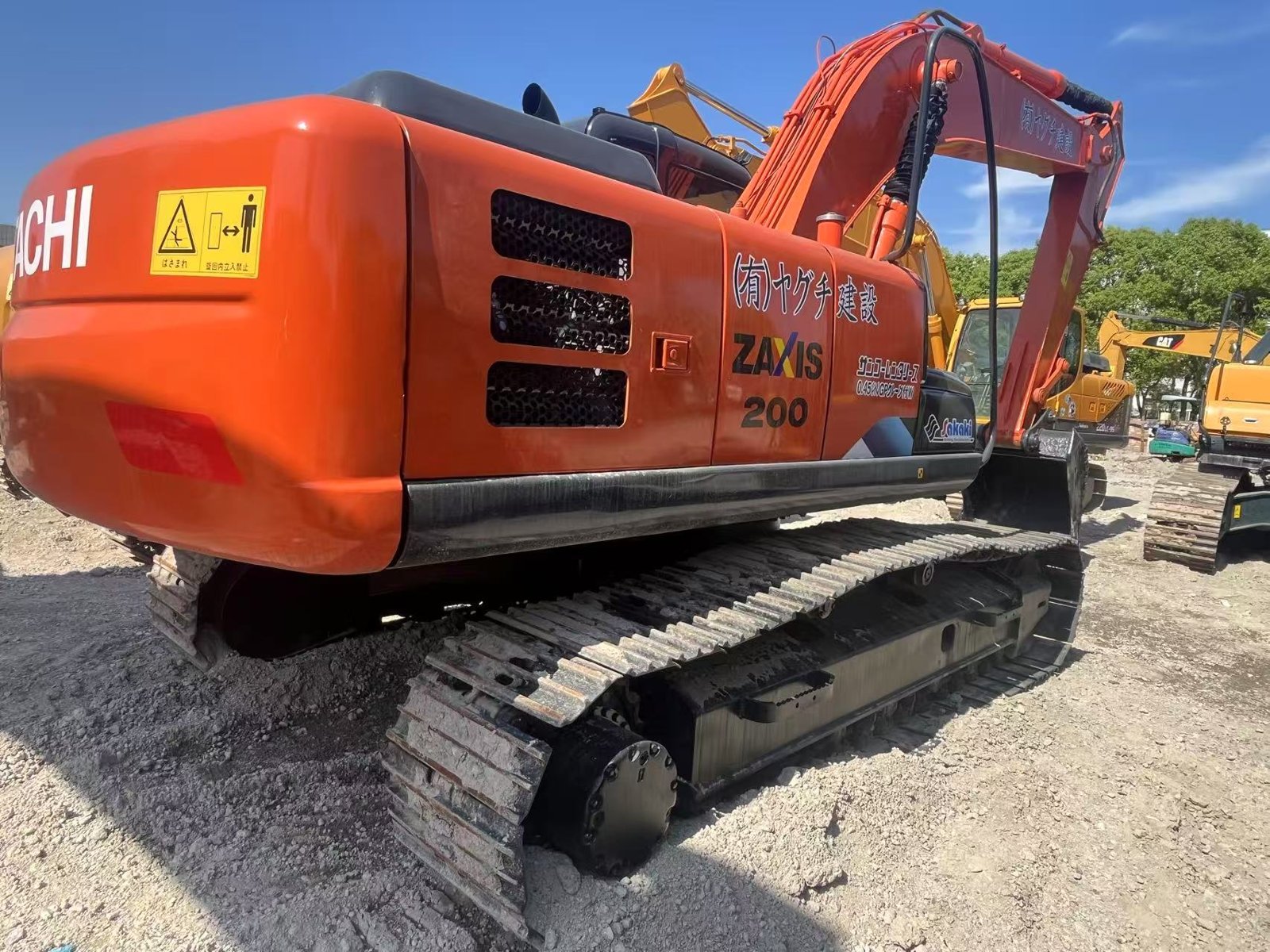 Hitachi 200 used excavator 0 photo 6
