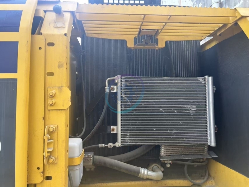 Used Komatsu PC240 Excavator for Sale