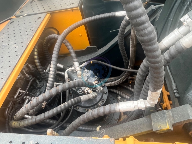 Used Hyundai 305LC-9T Excavator for Sale