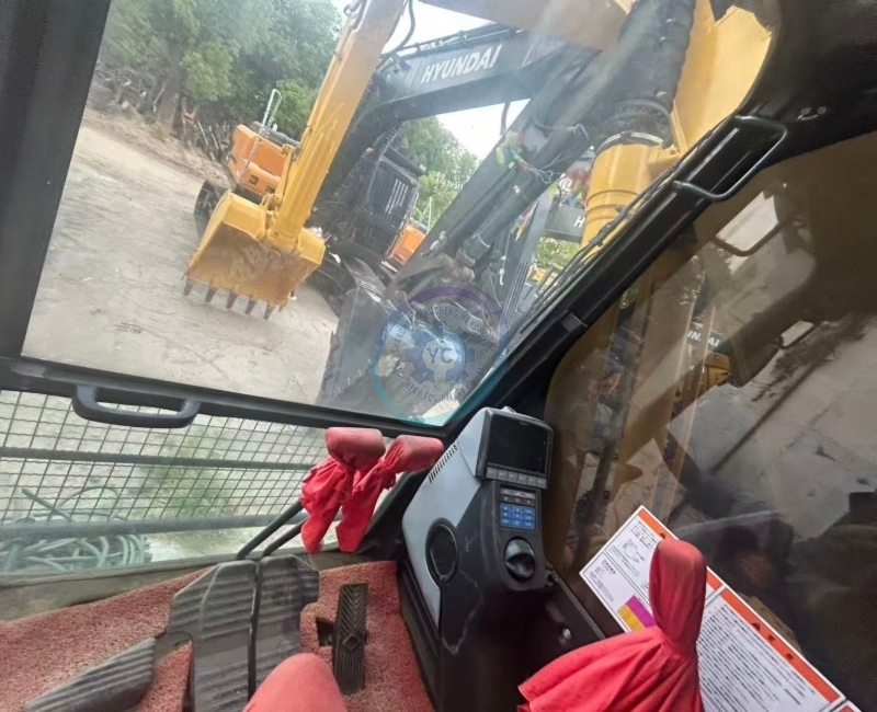 Used Komatsu PC240 Excavator for Sale
