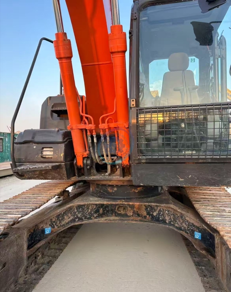 Used Hitachi ZX130 Excavator for Sale