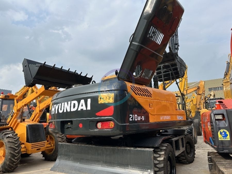21 Ton Hyundai R210w-9 Used Crawler Excavator Earth Moving Equipment Robex 210w
