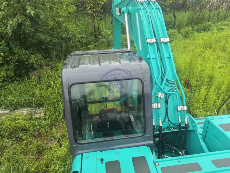 Used Kobelco SK210 Excavator for Sale