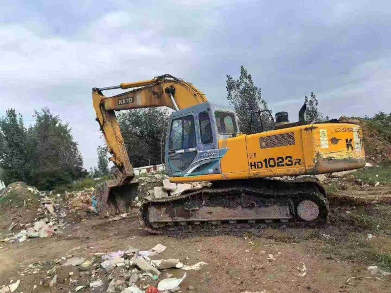Used Kato HD1023 Excavator for Sale