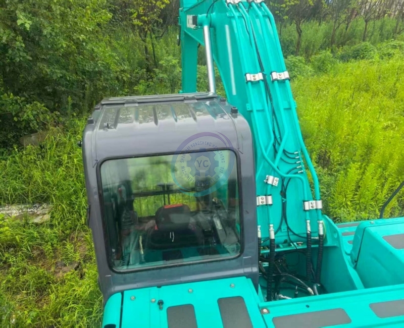 Used Kobelco SK210 Excavator for Sale