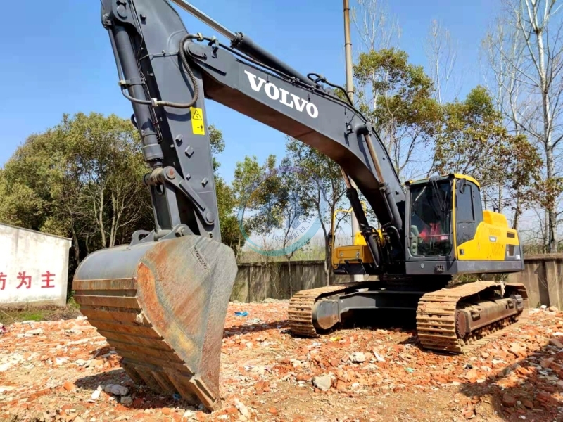 Used Volvo EC380D excavator used machinery used excavator 138KW 25tons 2m3 for sale