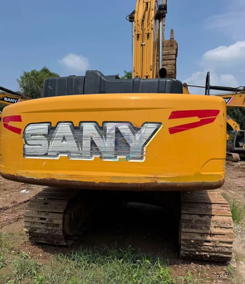 Used SANY 225C Excavator for Sale