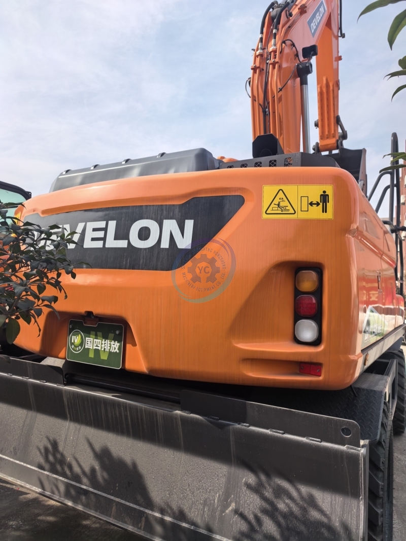Used Doosan DX150WE Excavator for Sale