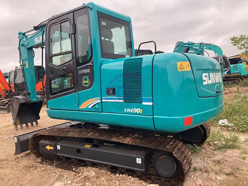 Used Excavators Sunwardd SWE90E for Sale in Shanghai Earthmoving Machinery Good Condition Low Hours