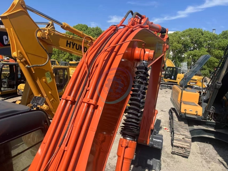 Used Hitachi 200 Excavator for Sale