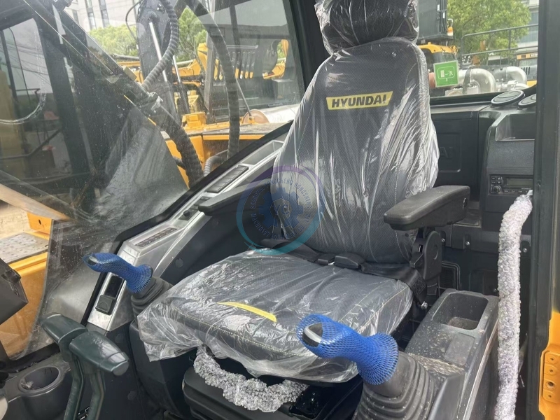Used Hyundai 305LC-9T Excavator for Sale
