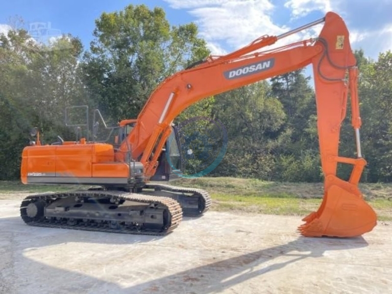 1900KW Doosan DX225LC Used Large Excavators Construction Digging Machine
