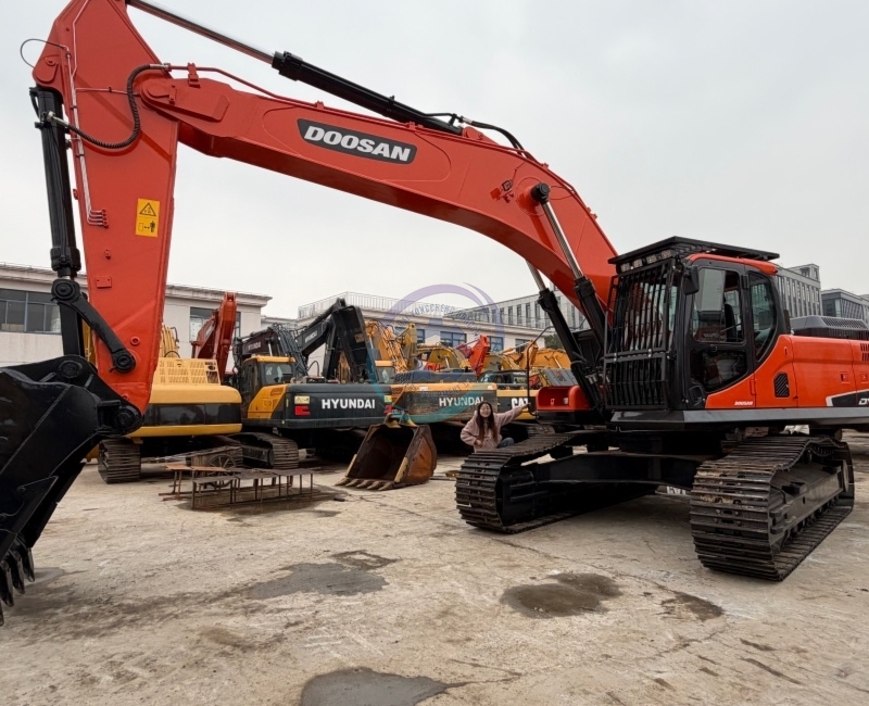 Used Doosan 380 Excavator for Sale