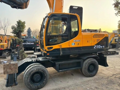 R210w-9 Wheel Used Hyundai Excavator 21950KW 21 Ton For Construction