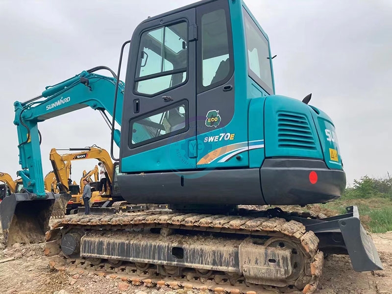 Free Shipping Original Low Price Used Excavators Good Condition Sunward Swe70E