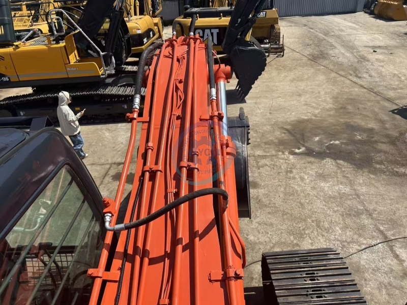 Used Hitachi ZX240 Excavator for Sale