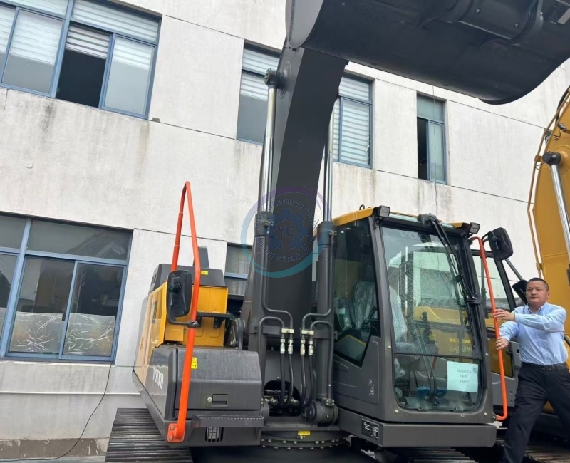 Used Volvo EC220 Excavator for Sale