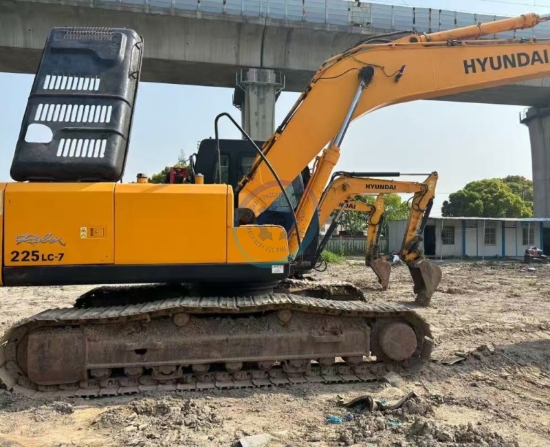Used Hyundai 225LC-7 Excavator for Sale