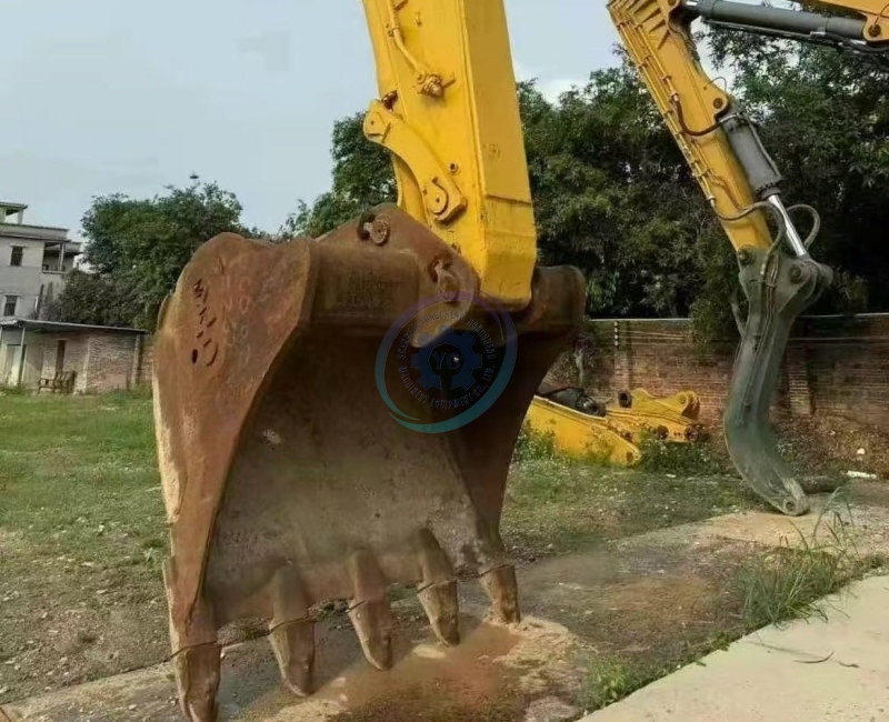 Used Komatsu PC600LC Excavator for Sale
