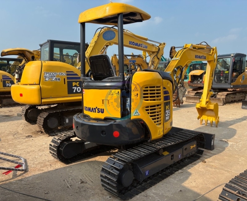 Used Komatsu PC35MR Mini Excavator for Sale