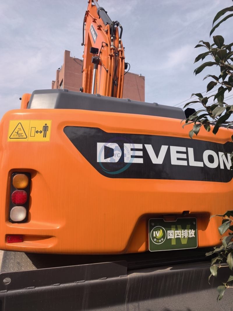 Used Doosan DX150WE Excavator for Sale