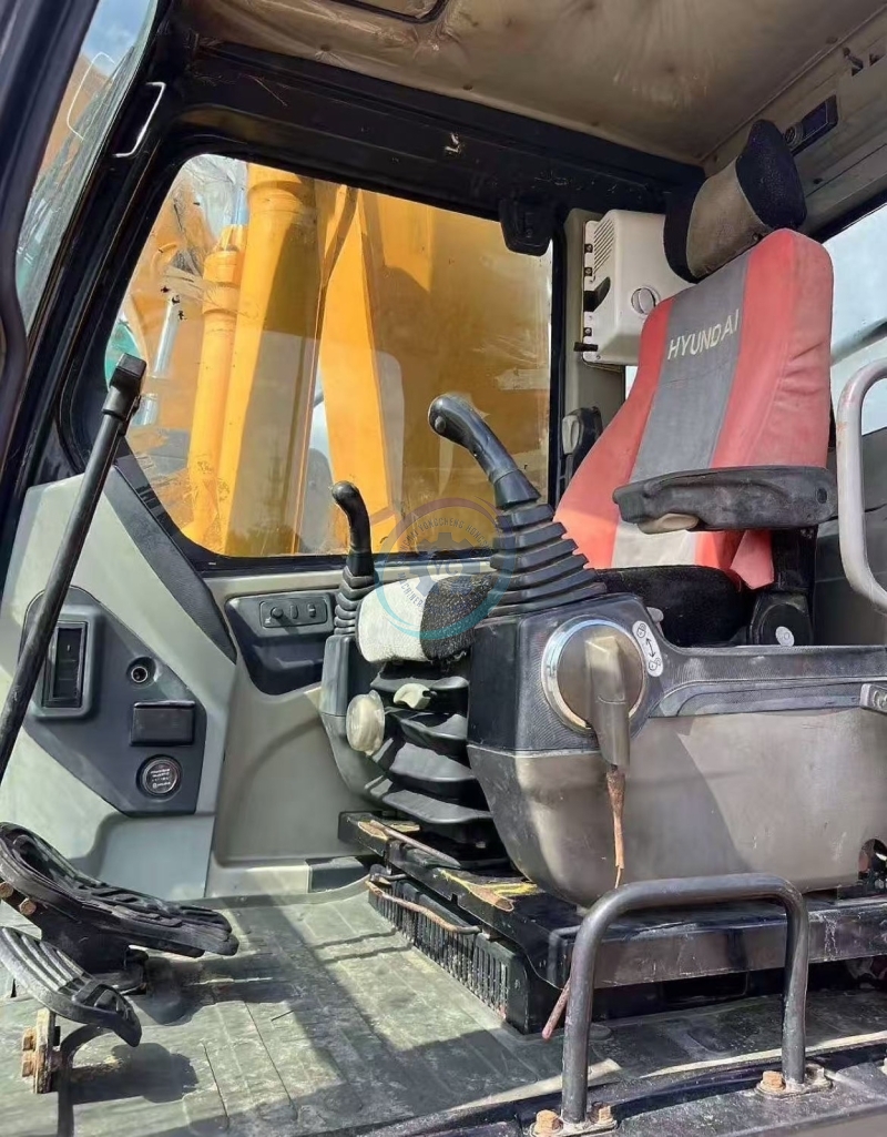 Used Hyundai 265LC-7 Excavator for Sale