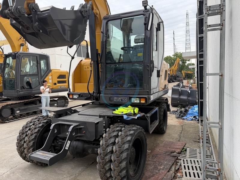 Used XCMG XE85WG Excavator for Sale