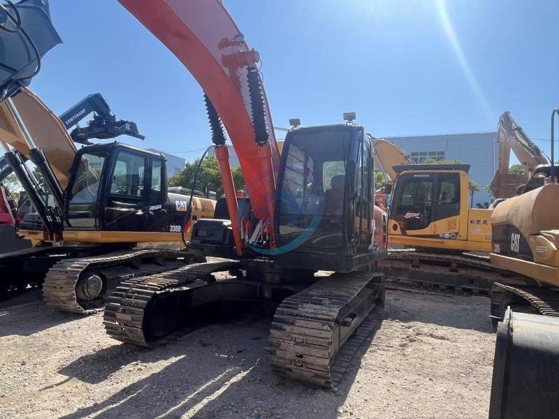 Used Hitachi 200 Excavator for Sale