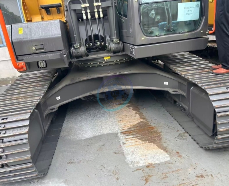 Used Volvo EC220 Excavator for Sale