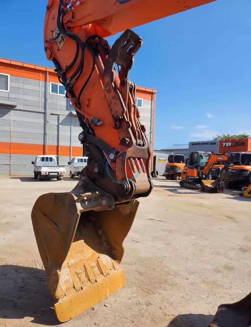 Used Doosan 140 Excavator for Sale