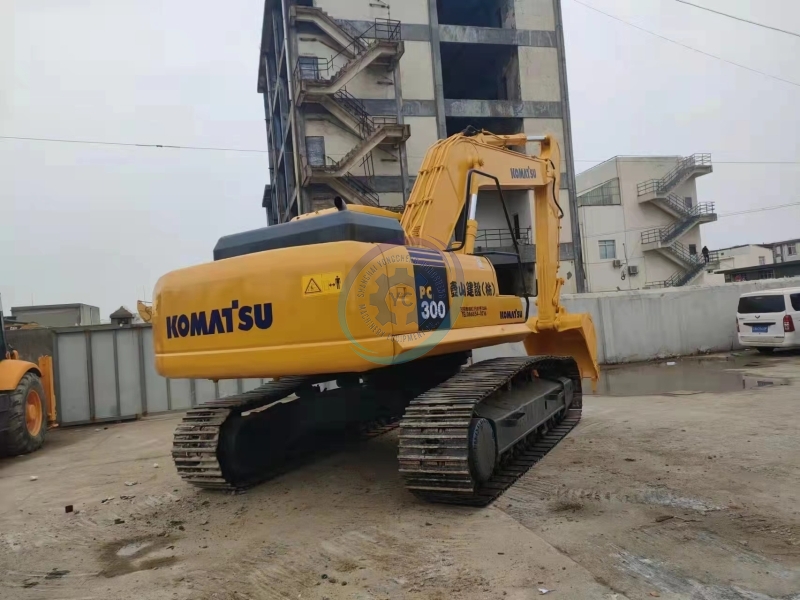 Good Quality Used Excavators komatsu Pc300-7 Japan Brand Second Hand Crawler Excavator 30ton Large Machine Cheap Price for Sale