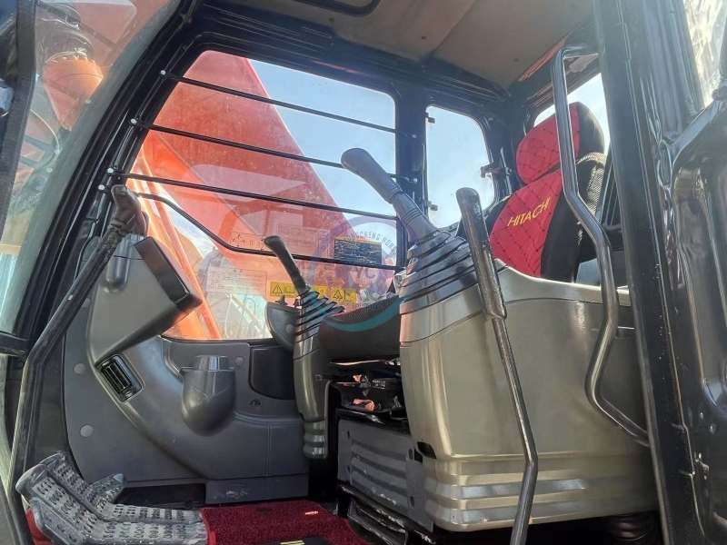Used Hitachi 200 Excavator for Sale