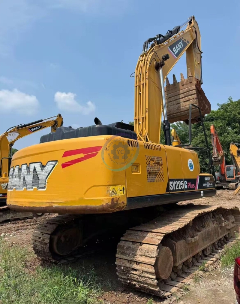 Used SANY 225C Excavator for Sale