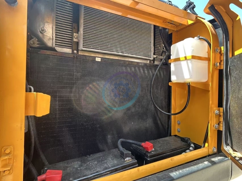 Used Hyundai HX220S Excavator for Sale