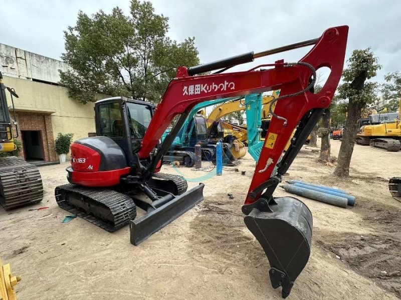 35.5KW Old Used Crawler Excavator Mini Kubota Kx163 6 Ton Digger