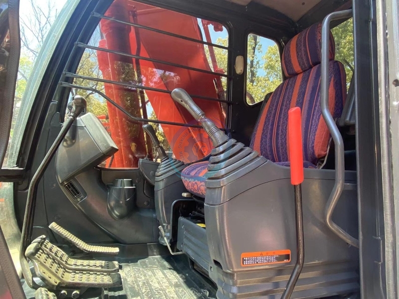 Used Hitachi 200 Excavator for Sale
