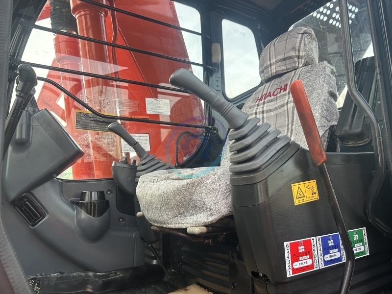 Used Hitachi 200 Excavator for Sale