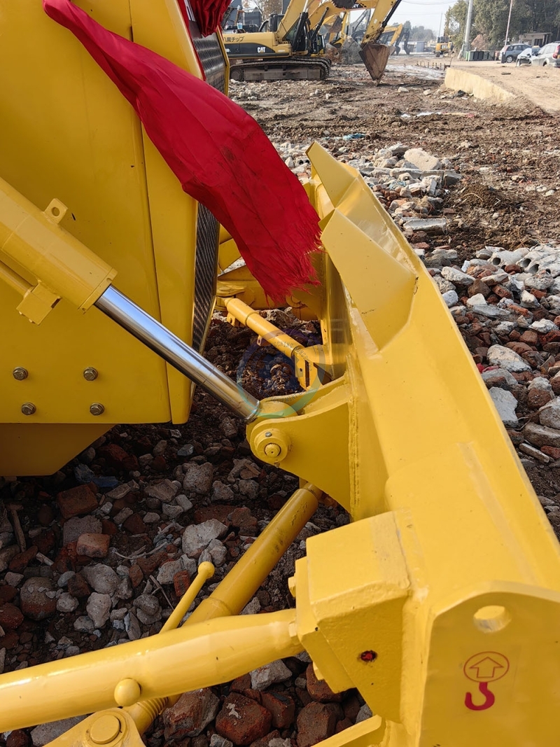 Used Shantui SD16 Bulldozer Heavy-Duty Construction Equipment