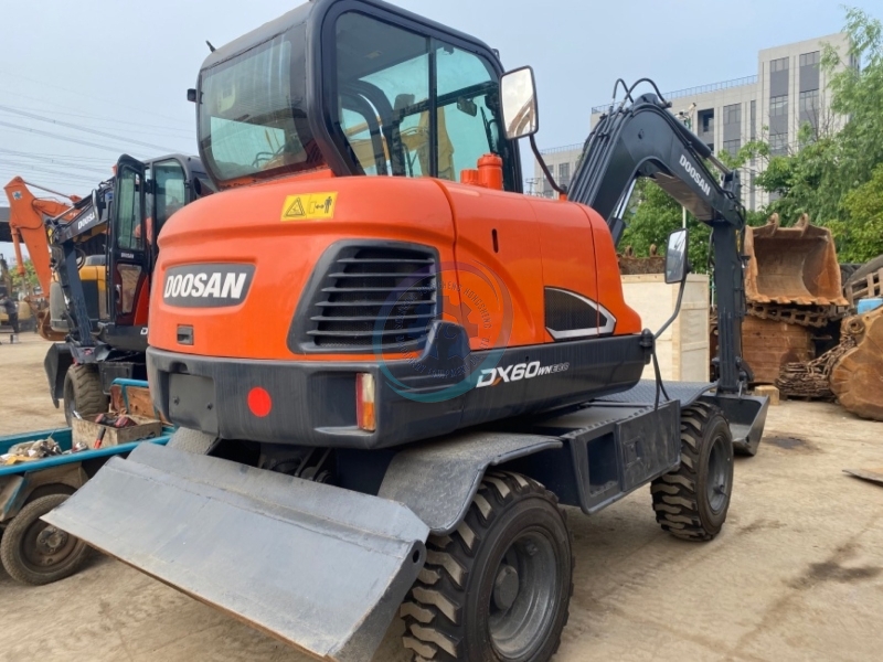 Used Doosan DX60W Mini Excavator for Sale