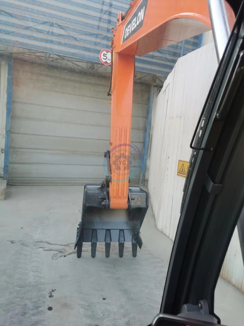 Used Doosan DX225 Excavator for Sale