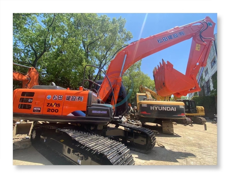 Used Hitachi 200 Excavator for Sale