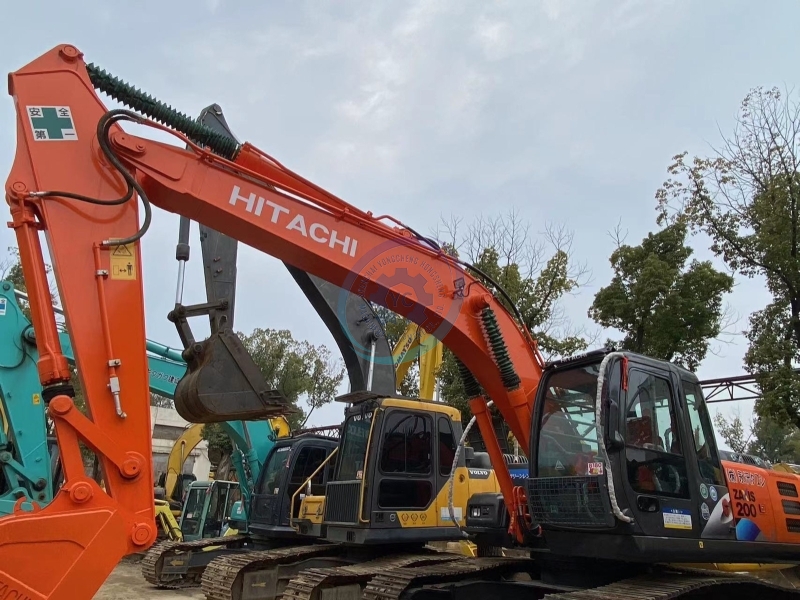 Used Hitachi ZX200 Excavator for Sale