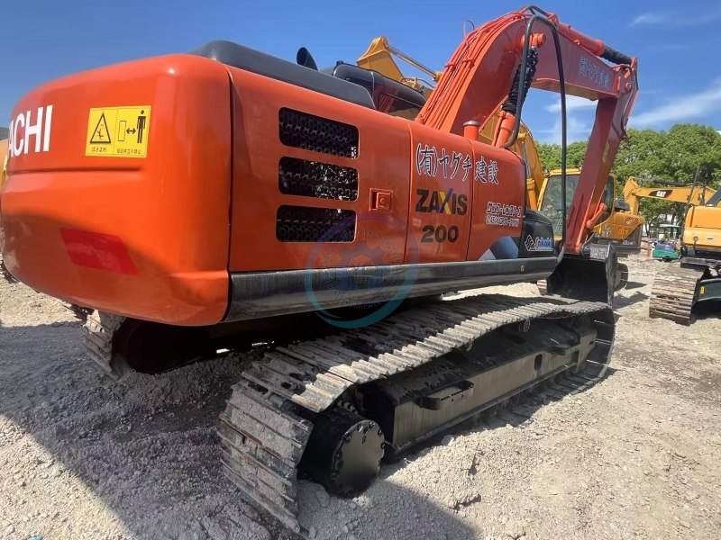 Used Hitachi 200 Excavator for Sale