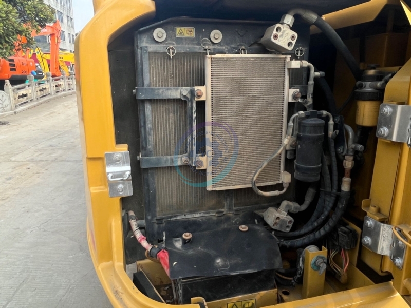 Used Caterpillar 305.5E2 Mini Excavator for Sale