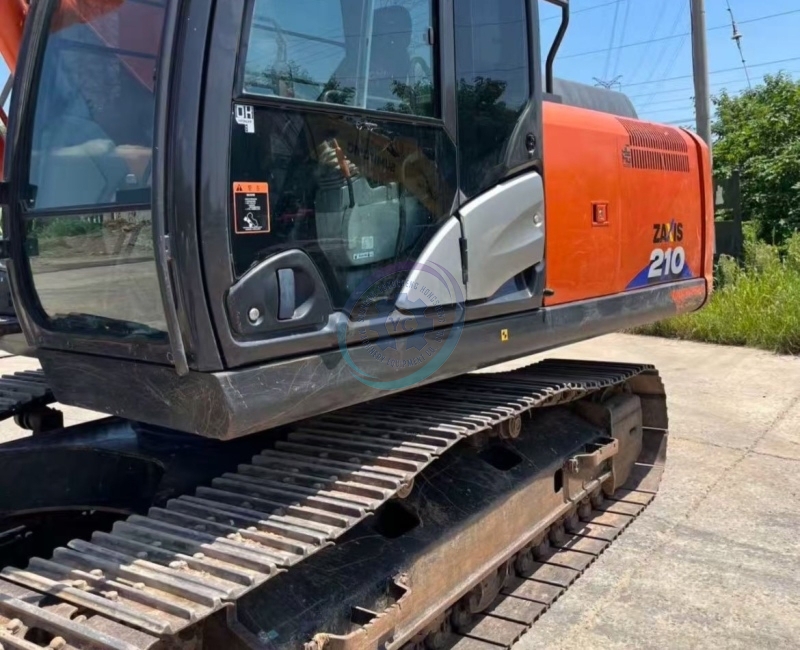 Used Hitachi ZX210 Excavator for Sale