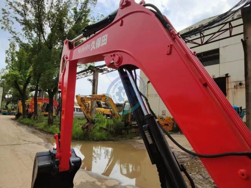 EPA Engine Old Kubota Mini Excavator Second Hand Kx165 5.5 Ton