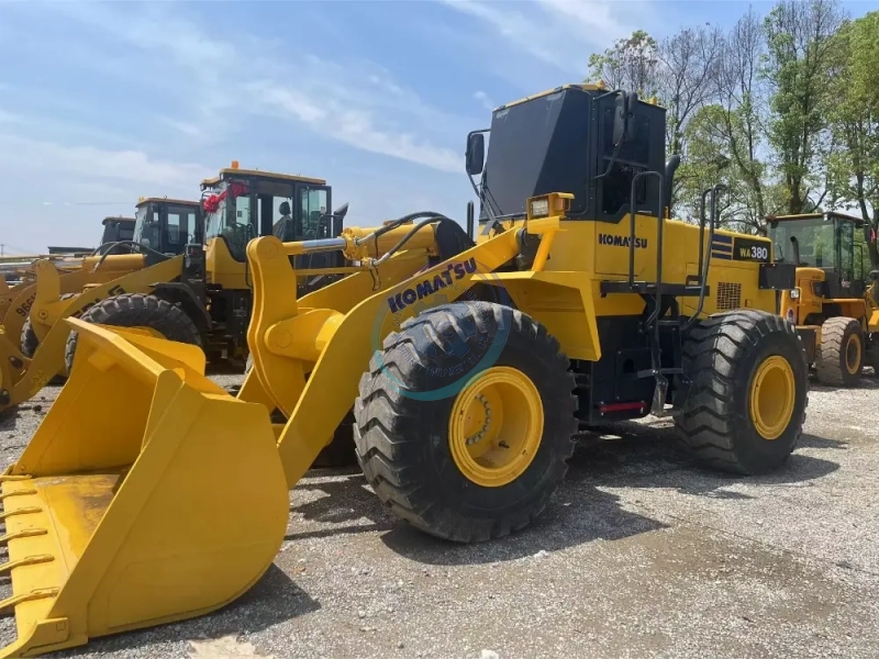 Engineering 143KW Used Komatsu Wheel Loader WA380 17 Tons