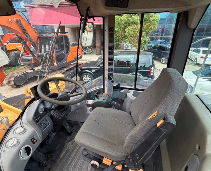 Used Volvo L120G Wheel Loader for Sale