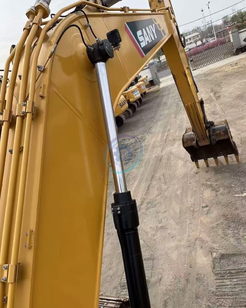 Used SANY 200 Excavator for Sale